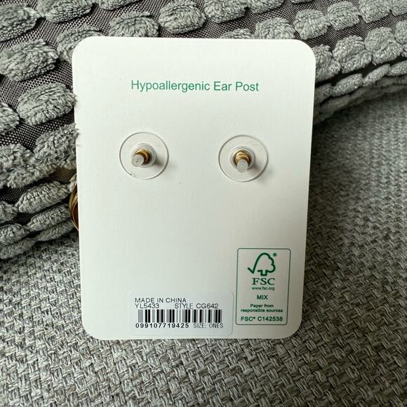 J. Crew Shiny Matte Gold Sculptural link earrings - Picture 5 of 9